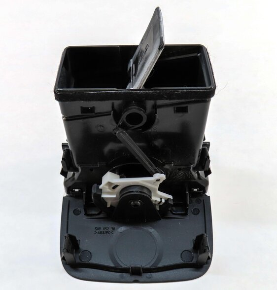 Thumbnail 5: 2016 AUDI A3 (8V) REAR CENTER CONSOLE HVAC A/C HEATER AIR VENT (BLACK) 8V0819203