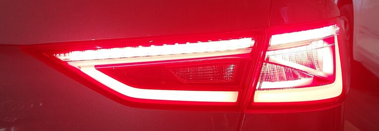 Thumbnail 2: 2015-2016 AUDI A3 S3 (8V) SEDAN CONVERTIBLE RIGHT INNER LED TAILLIGHT LIGHT LAMP