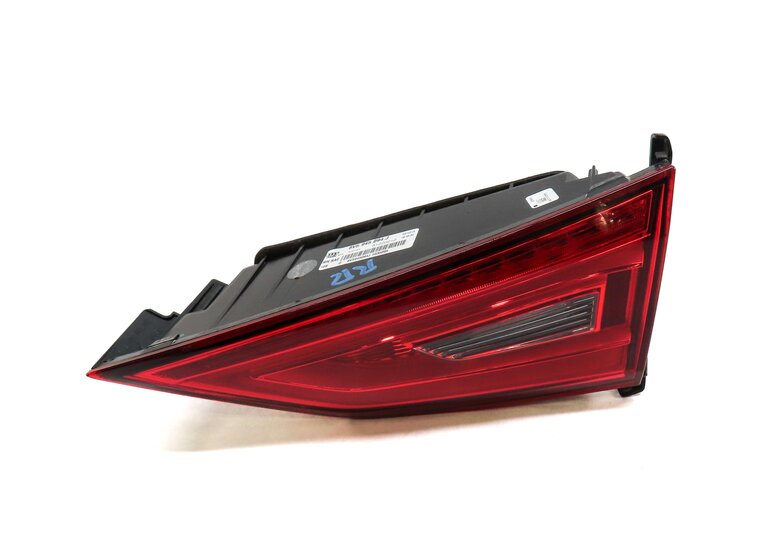 Thumbnail 3: 2015-2016 AUDI A3 S3 (8V) SEDAN CONVERTIBLE RIGHT INNER LED TAILLIGHT LIGHT LAMP