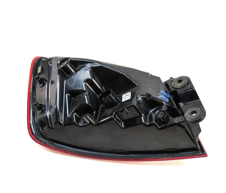 Thumbnail 5: 15-16 AUDI A3 S3 8V SEDAN CONVERTIBLE RIGHT OUTER LED TAILLIGHT BRAKE LIGHT LAMP