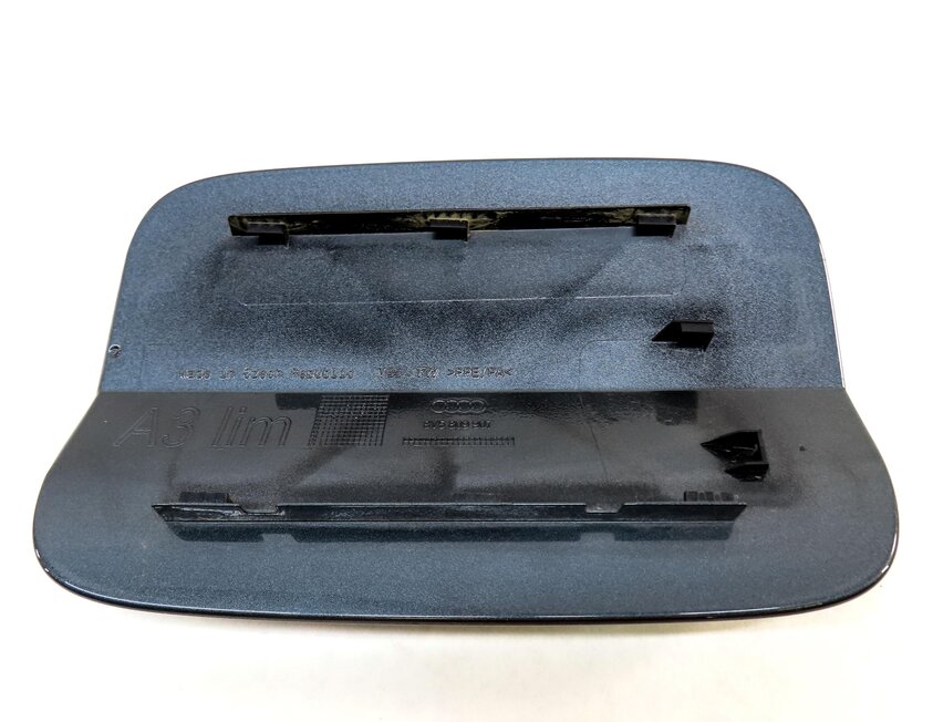Thumbnail 5: 2016-2018 AUDI A3 (8V) FUEL TANK DOOR LID (MONSOON GRAY METALLIC 0C)