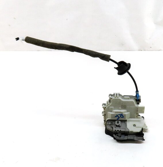 Thumbnail 2: 15-21 AUDI A3 S3 A4 Q5 TT (8V B9 MK3 FY) RIGHT FRONT PASSENGER DOOR LOCK LATCH
