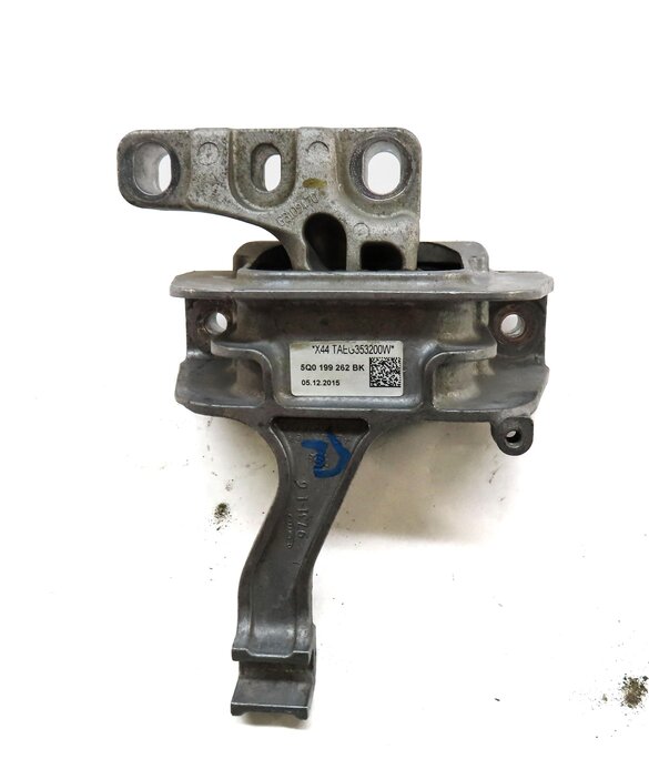 Thumbnail 6: 2016 AUDI A3 (8V) 1.8L TURBO CNSB RIGHT ENGINE MOTOR MOUNT 5Q0199262BK