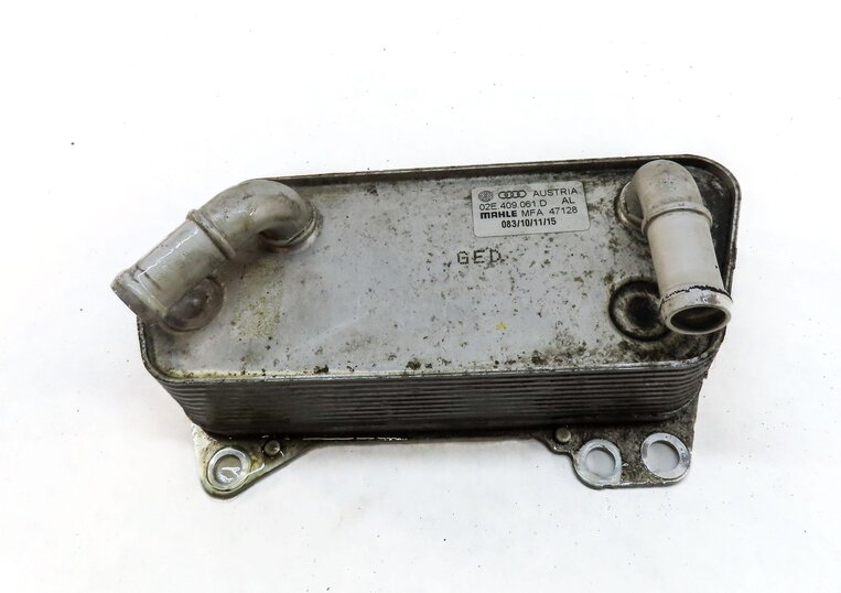 Thumbnail 2: 2016 AUDI A3 (8V) 1.8L TURBO AUTO AUTOMATIC TRANSMISSION OIL COOLER 02E409061D