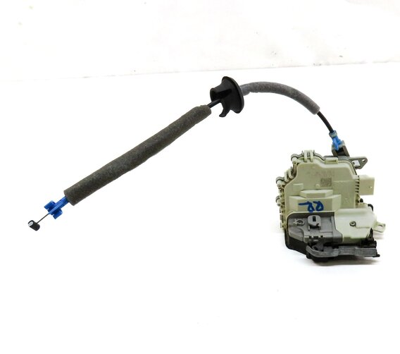 Thumbnail 2: 10-18 AUDI A3 A4 A8 Q3 Q5 S3 S4 SQ5 S8 (B8 D4 4H 8K 8R 8V) RIGHT REAR DOOR LATCH