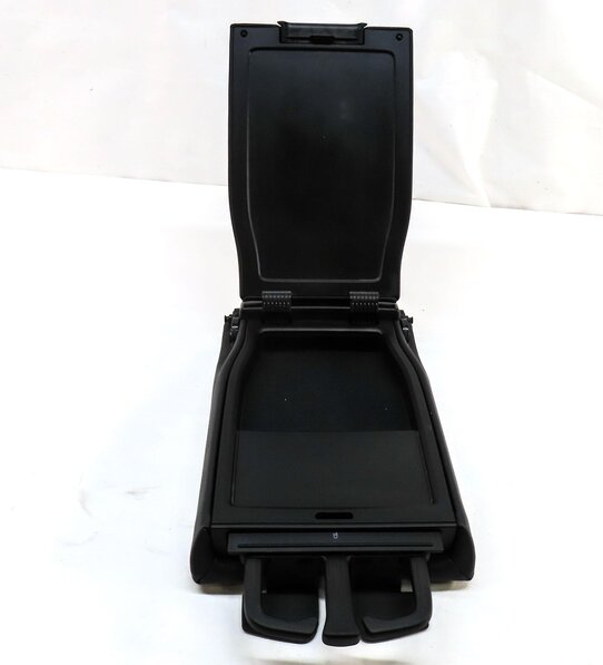 Thumbnail 7: 2016 AUDI A3 (8V) REAR CENTER SEAT FOLD DOWN ARMREST & CUP HOLDER (BLACK FZ)