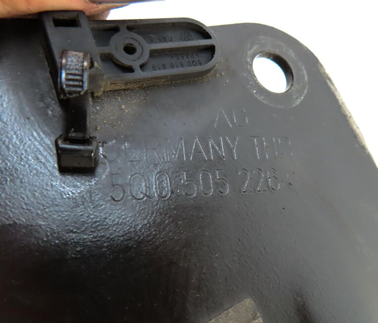 Thumbnail 8: 2015-2019 AUDI VW GOLF / A3 S3 RS3 TT (8V MK3) RIGHT PASSENGER REAR TRAILING ARM