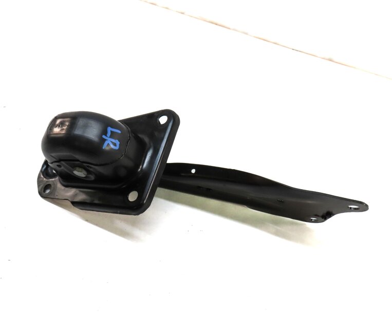 2015-2019 AUDI VW GOLF / A3 S3 RS3 TT (8V MK3) LEFT DRIVER REAR TRAILING ARM