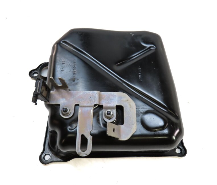 Thumbnail 6: 2016 AUDI A3 (8V) 1.8L TURBO CNSB AUTO AUTOMATIC TRANSMISSION OIL PAN 02E325201D