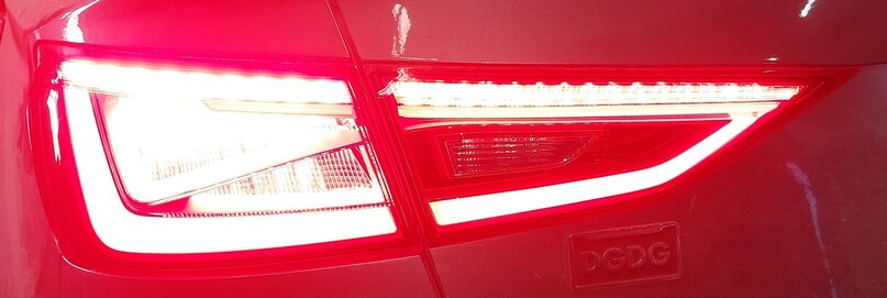 Thumbnail 2: 2015-2016 AUDI A3 S3 (8V) SEDAN CONVERTIBLE LEFT INNER LED TAILLIGHT LIGHT LAMP