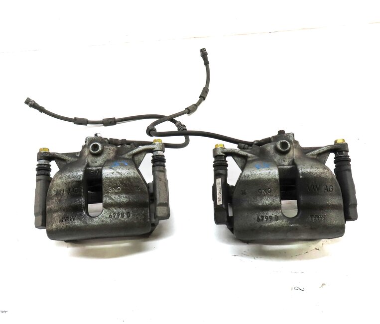 Thumbnail 2: 15-17 VW GOLF AUDI A3 TT 8V MK3 1.8T 2.0T FRONT LEFT & RIGHT BRAKE CALIPER SET 2