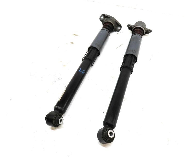 2016 AUDI A3 (8V) REAR LEFT & RIGHT DYNAMIC FWD SHOCK STRUT SET 2 5Q0512011GD