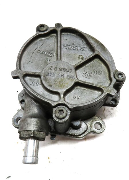 Thumbnail 5: 2009 PORSCHE CAYENNE (957) 3.6L VR6 ENGINE BRAKE VACUUM PUMP 03H145100C