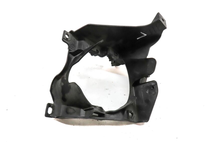 Thumbnail 2: 2009 PORSCHE CAYENNE (957) FRONT LEFT DRIVER FOG LIGHT MOUNTING BRACKET