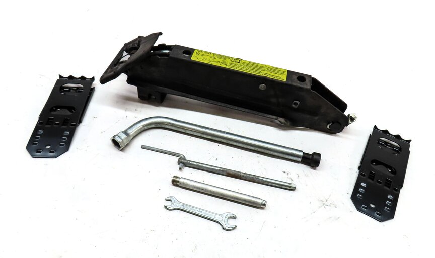 2003-2010 PORSCHE CAYENNE (955) SCISSOR JACK HANDLE LUG WRENCH CHOCK TOOL KIT