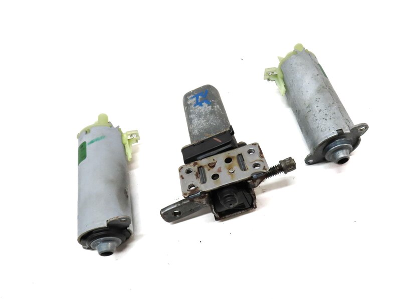 Thumbnail 3: 2009 PORSCHE CAYENNE (957) FRONT RIGHT SEAT ADJUST MOTOR SET 3 0130002529 988582