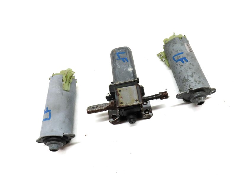 Thumbnail 3: 2009 PORSCHE CAYENNE (957) FRONT LEFT DRIVER SEAT ADJUST MOTOR SET 3 0130002532