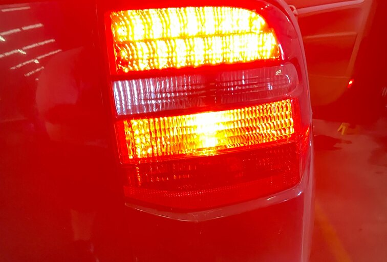 Thumbnail 2: 2008-2010 PORSCHE CAYENNE (957) RIGHT PASSENGER REAR TAILLIGHT BRAKE LIGHT LAMP