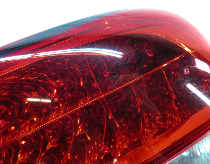 Thumbnail 7: 2008-2010 PORSCHE CAYENNE (957) RIGHT PASSENGER REAR TAILLIGHT BRAKE LIGHT LAMP