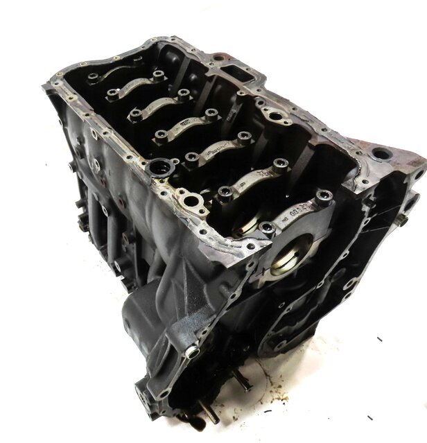 Thumbnail 1: 2009-2010 PORSCHE CAYENNE (957) 3.6L VR6 ENGINE BARE CYLINDER BLOCK (ALUMINUM)