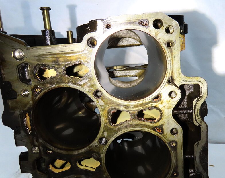 Thumbnail 10: 2009-2010 PORSCHE CAYENNE (957) 3.6L VR6 ENGINE BARE CYLINDER BLOCK (ALUMINUM)