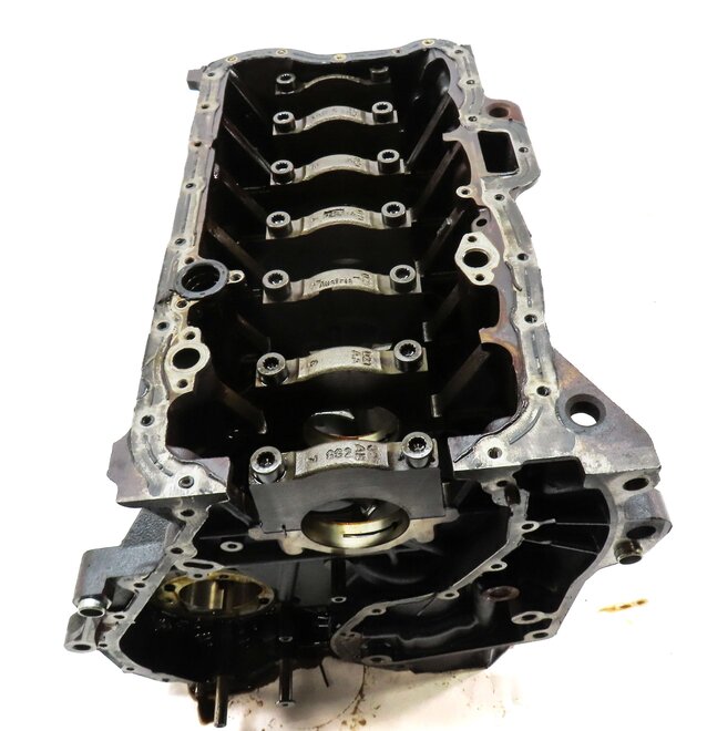 Thumbnail 2: 2009-2010 PORSCHE CAYENNE (957) 3.6L VR6 ENGINE BARE CYLINDER BLOCK (ALUMINUM)