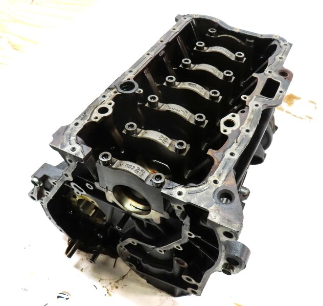 Thumbnail 3: 2009-2010 PORSCHE CAYENNE (957) 3.6L VR6 ENGINE BARE CYLINDER BLOCK (ALUMINUM)