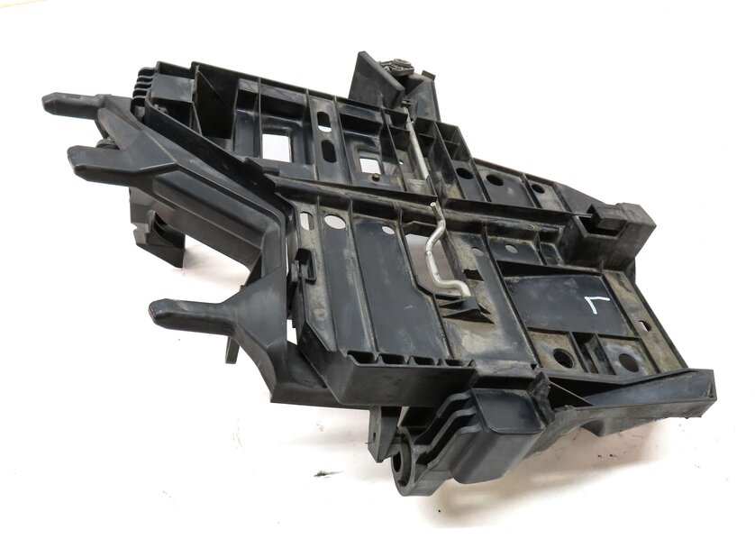 Thumbnail 4: 2009 PORSCHE CAYENNE (957) FRONT LEFT DRIVER HEADLIGHT MOUNT BRACKET 7L5941045