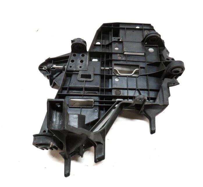 Thumbnail 5: 2009 PORSCHE CAYENNE 957 FRONT RIGHT PASSENGER HEADLIGHT MOUNT BRACKET 7L5941046