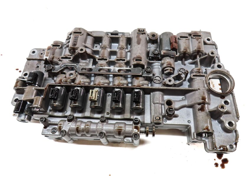 Thumbnail 5: 08-09 PORSCHE CAYENNE 957 3.6L AUTO TRANSMISSION VALVE BODY -FROM VIN 9P8LA26517