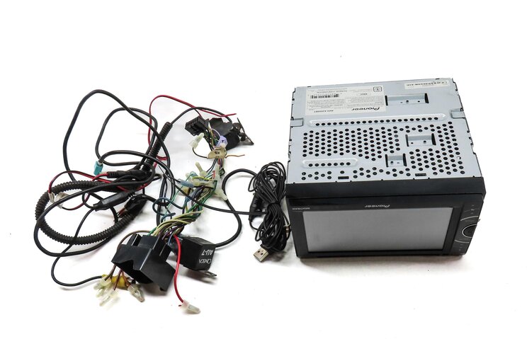 Thumbnail 3: 2009 PORSCHE CAYENNE (957) PIONEER RADIO STEREO CD DVD PLAYER RECEIVER HEAD UNIT