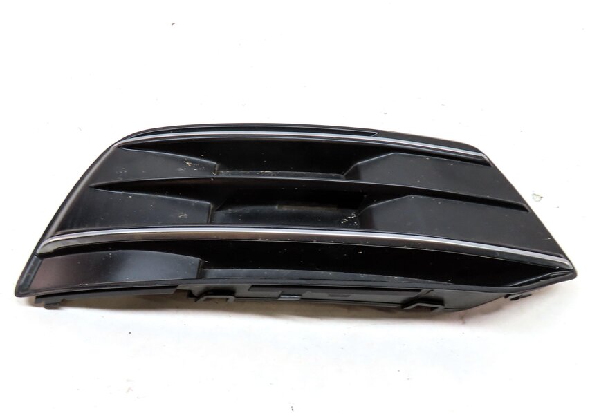 Thumbnail 4: 2018 AUDI Q5 (FY 80A) FRONT RIGHT PASSENGER LOWER BUMPER GRILLE (BLACK)