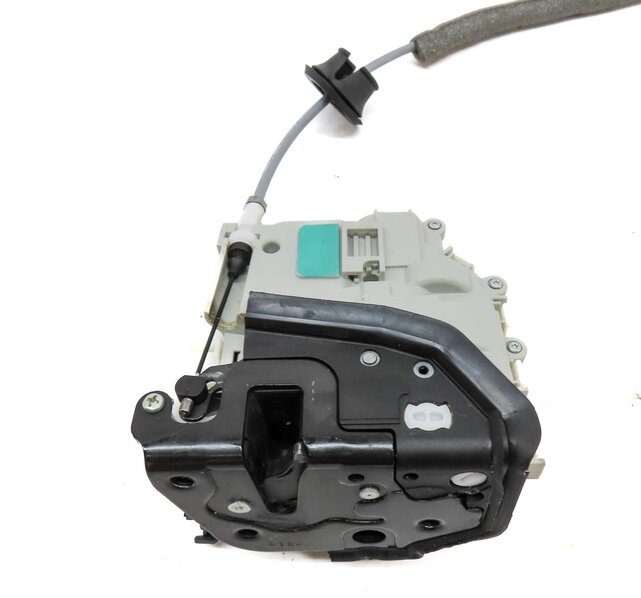 Thumbnail 5: 15-21 AUDI A3 S3 A4 Q5 TT (8V B9 MK3 FY) RIGHT FRONT PASSENGER DOOR LOCK LATCH