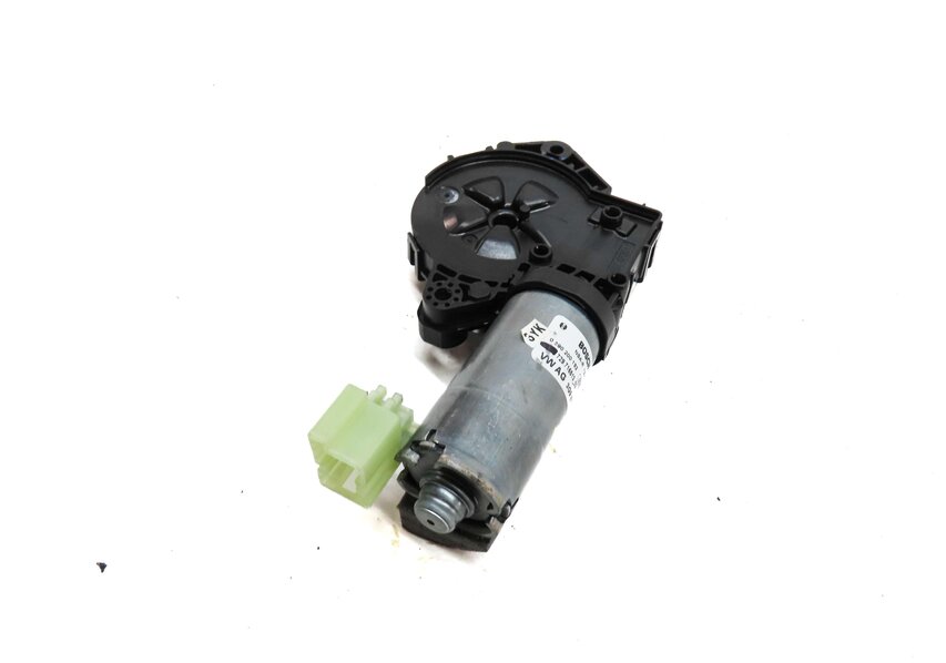 Thumbnail 1: 2018-2023 VW TIGUAN TAOS / AUDI Q5 SQ5 (FY 80A) FRONT PANORAMIC SUNROOF MOTOR