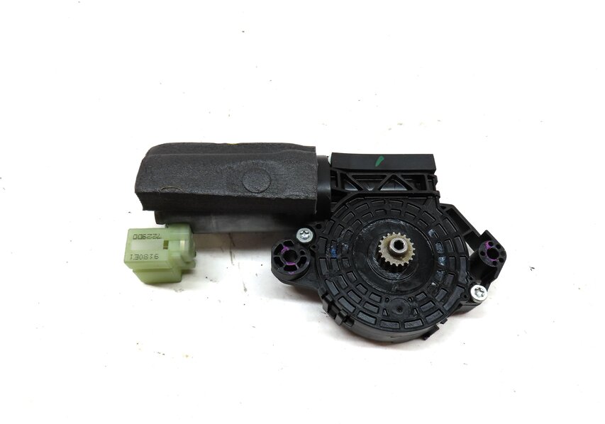 Thumbnail 5: 2018-2023 VW TIGUAN TAOS / AUDI Q5 SQ5 (FY 80A) FRONT PANORAMIC SUNROOF MOTOR