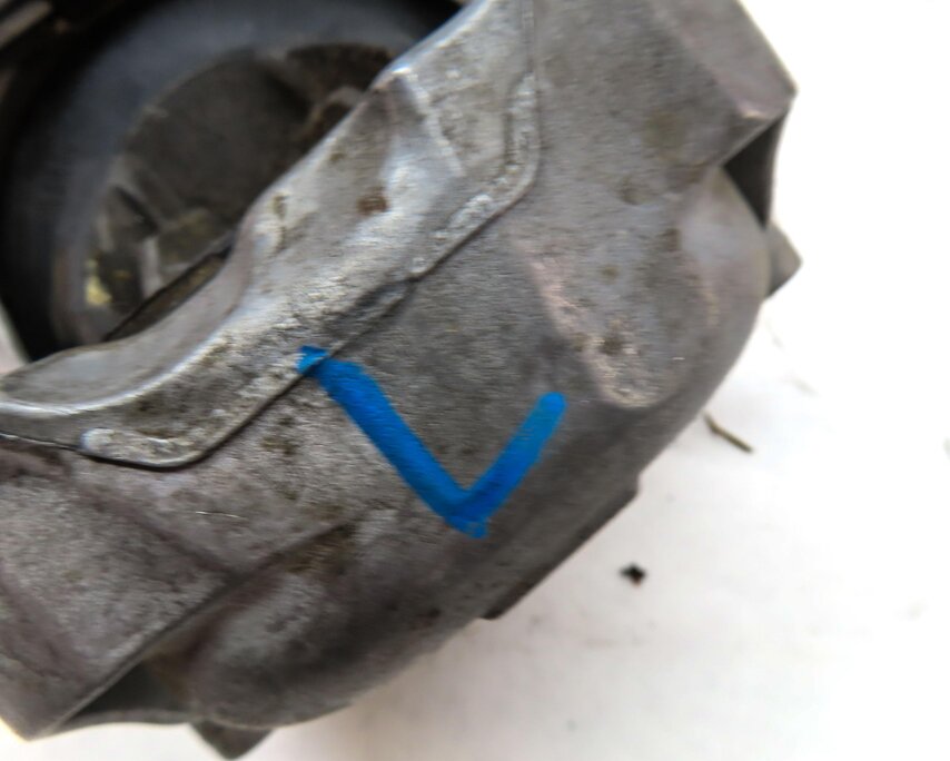 Thumbnail 8: 2018 AUDI Q5 (FY 80A) 2.0L DAYB TURBO LEFT ENGINE MOTOR MOUNT w/ SENSOR
