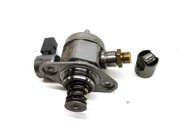 Thumbnail 2: 2018-2020 AUDI Q5 (FY 80A) ENGINE HIGH PRESSURE FUEL PUMP HPFP