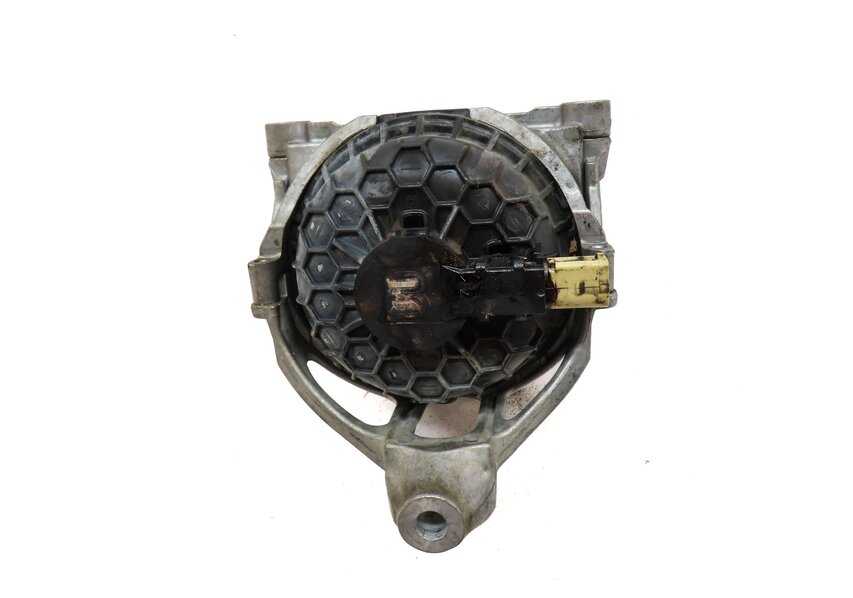 Thumbnail 4: 2018 AUDI Q5 (FY 80A) 2.0L DAYB TURBO RIGHT ENGINE MOTOR MOUNT w/ SENSOR