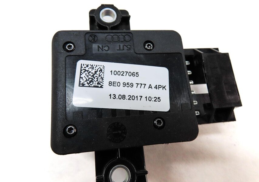 Thumbnail 6: 2018 AUDI Q5 (FY 80A) FRONT LEFT DRIVER SEAT ADJUST ADJUSTMENT SWITCH (BLACK)