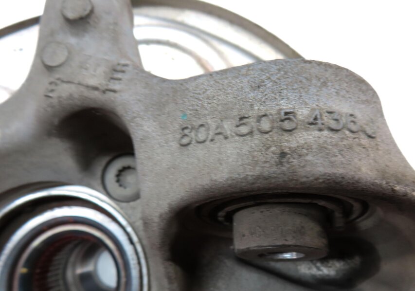 Thumbnail 6: 2018-2021 AUDI Q5 SQ5 (FY 80A) RIGHT PASSENGER REAR SPINDLE KNUCKLE WHEEL HUB