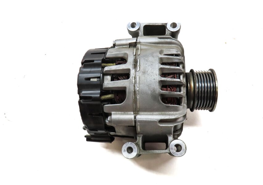 Thumbnail 7: 2018-2020 AUDI Q5 (FY 80A) ENGINE ALTERNATOR 150 AMP 14 VOLT