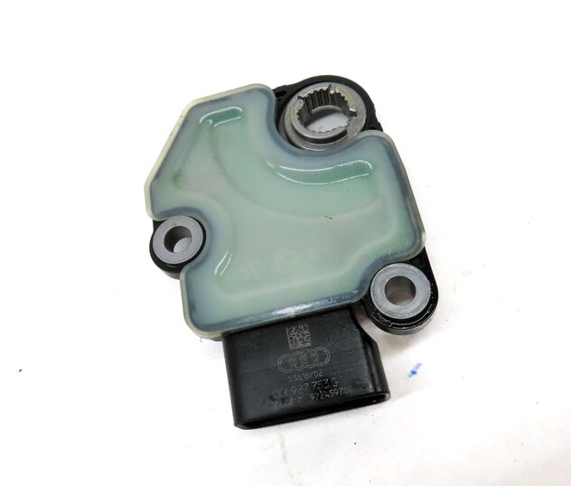 Thumbnail 3: 2018 AUDI Q5 FY 80A 2.0L 7 SPEED TRANSMISSION POSITION SENSOR MODULE 0CK927753G