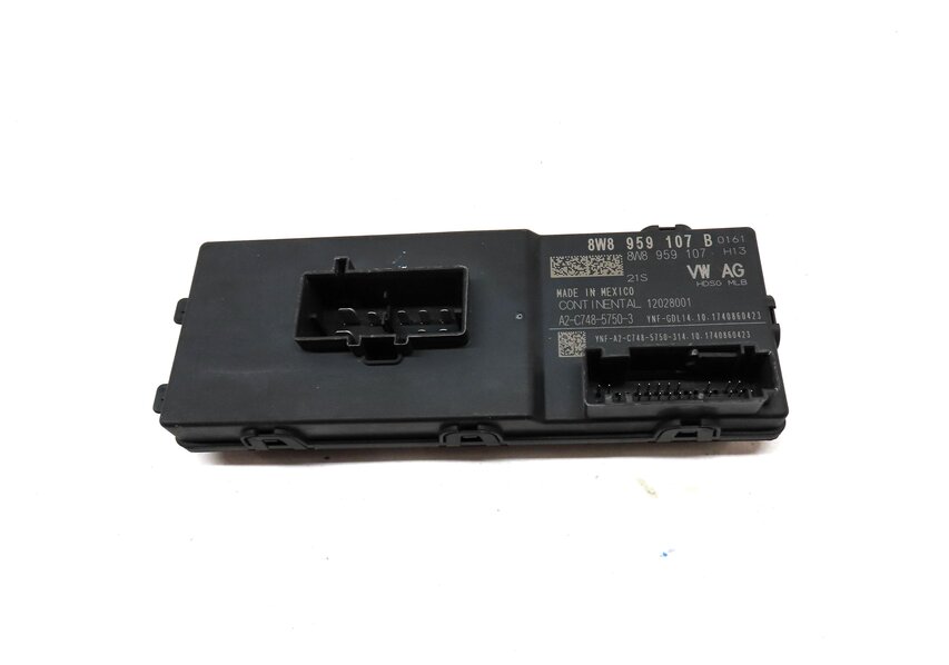 Thumbnail 2: 2018 AUDI Q5 (FY 80A) REAR HATCH TAILGATE TRUNK CONTROL MODULE 8W8959107B