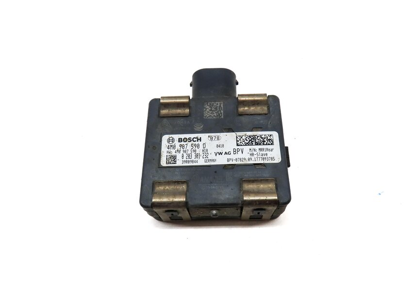 Thumbnail 2: 2018 AUDI Q5 FY 80A REAR LEFT BLIND SPOT RADAR SENSOR MODULE (SLAVE) 4M0907590D