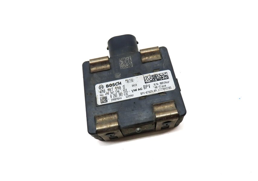 Thumbnail 3: 2018 AUDI Q5 FY 80A REAR LEFT BLIND SPOT RADAR SENSOR MODULE (SLAVE) 4M0907590D