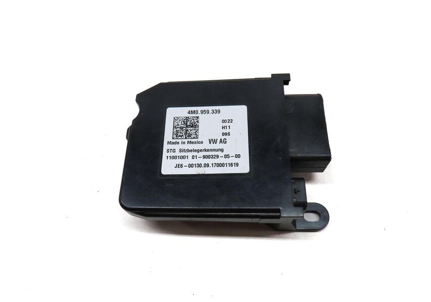 Thumbnail 2: 2018 AUDI Q5 (FY 80A) FRONT RIGHT PASSENGER SEAT OCCUPANCY SENSOR MODULE