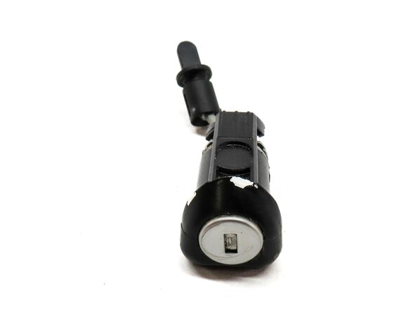 Thumbnail 6: 2018 AUDI Q5 (FY 80A) FRONT LEFT DRIVER DOOR LOCK CYLINDER w/ SKELETON KEY