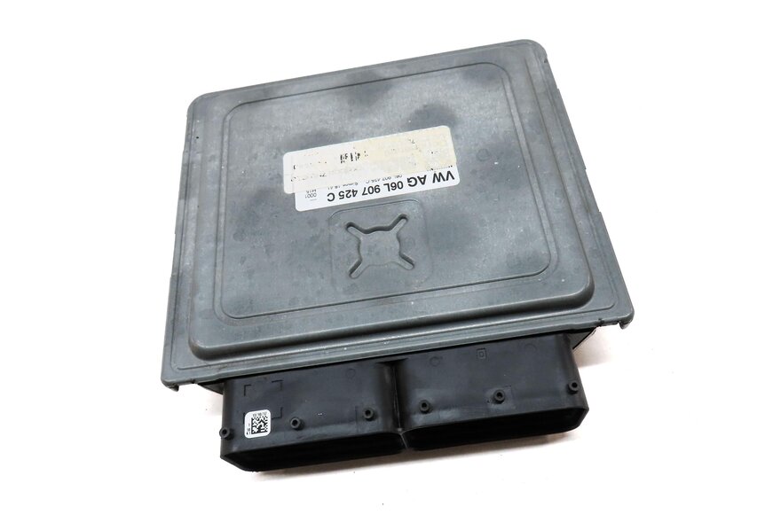 Thumbnail 2: 2018-2020 AUDI Q5 (FY 80A) 2.0L DJYA GAS TURBO ENGINE CONTROL MODULE ECM BCM