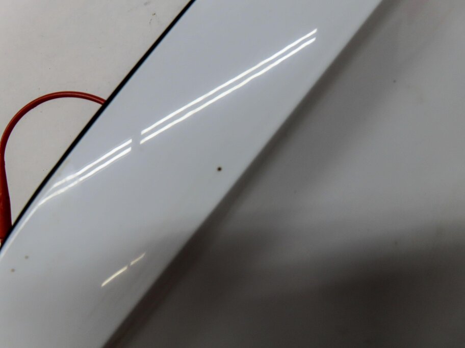 Thumbnail 7: 2018-2023 AUDI Q5 SQ5 (FY 80A) FUEL TANK DOOR LID COVER TRIM w/ HOUSING (WHITE)