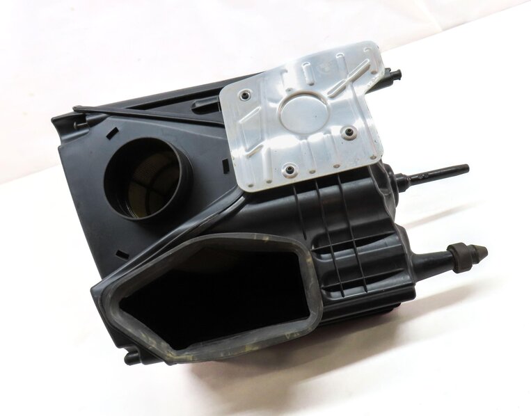 Thumbnail 3: 2018-2019 AUDI Q5 (FY 80A) ENGINE AIR INTAKE CLEANER FILTER BOX ASSEMBLY